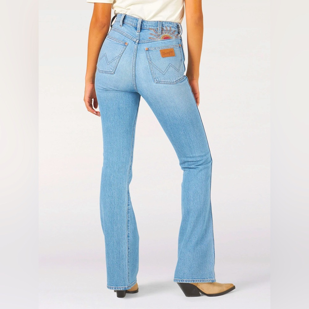 Wrangler Women's Westward 626 Heritage Boot Cut Jeans - Light Blue